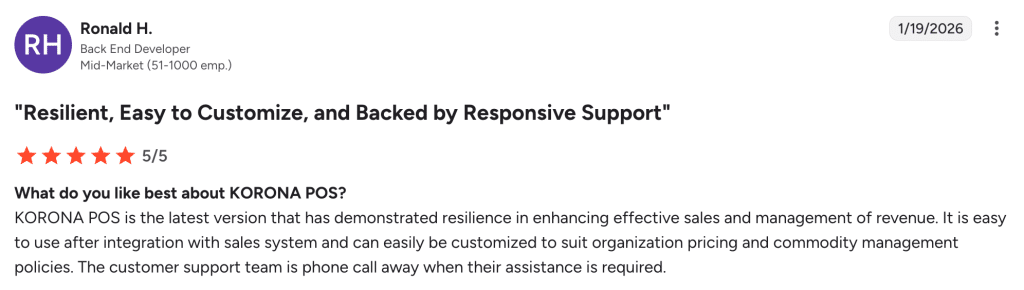 Positive Capterra review of KORONA POS highlighting responsive customer support and user-friendly interface